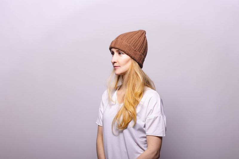 Fold-Over Ribbed Caramel Cashmere Hat